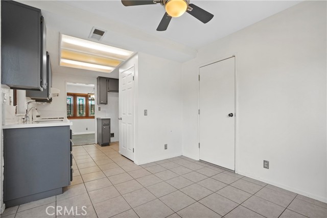 Detail Gallery Image 8 of 23 For 8545 Tujunga Valley, Sunland,  CA 91040 - 3 Beds | 3 Baths