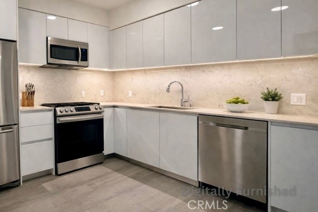 Detail Gallery Image 8 of 20 For 12012 Valleyheart Dr #203,  Studio City,  CA 91604 - 2 Beds | 2 Baths