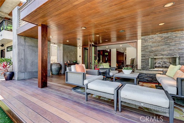 Detail Gallery Image 36 of 44 For 436 32nd St., Manhattan Beach,  CA 90266 - 4 Beds | 4 Baths