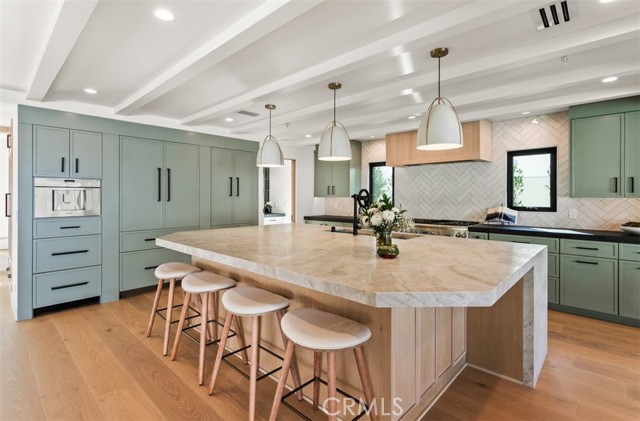 Image 8 of 48 For 1717 Irvine Avenue