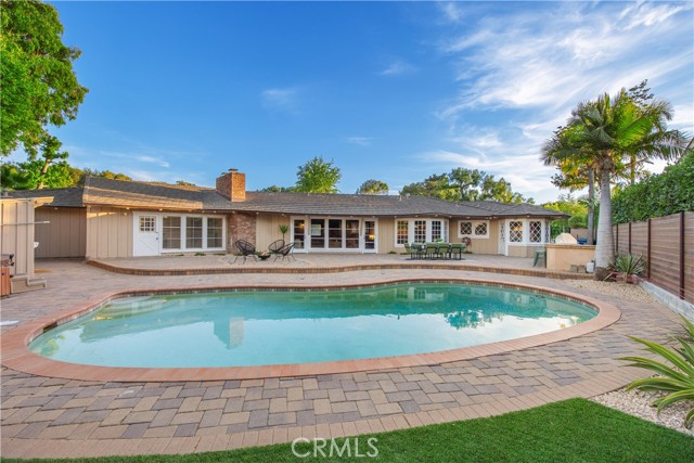 Detail Gallery Image 43 of 53 For 1430 La Perla Ave, Long Beach,  CA 90815 - 4 Beds | 3/1 Baths
