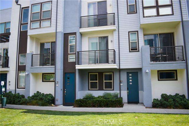 321 Placemark, Irvine CA: https://media.crmls.org/medias/39c560f3-37ff-4b46-a176-e767079b4d35.jpg