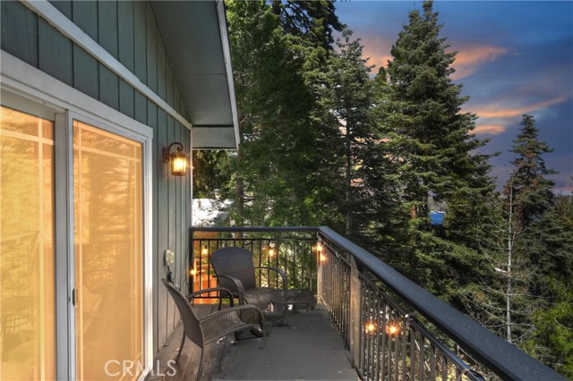 Detail Gallery Image 2 of 39 For 725 Oakmont Ln, Lake Arrowhead,  CA 92352 - 3 Beds | 1/1 Baths