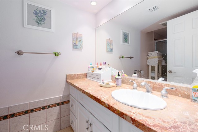 40 Club View Lane, Rolling Hills Estates, California 90274, 5 Bedrooms Bedrooms, ,3 BathroomsBathrooms,Residential,Sold,Club View,PW22062532