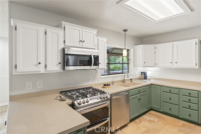 Detail Gallery Image 11 of 42 For 948 Downing Ave, Chico,  CA 95926 - 4 Beds | 2 Baths