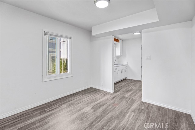 10523 Haas Avenue, Los Angeles CA: https://media.crmls.org/medias/39c735c5-e7f2-4229-a82b-8e46d97f9927.jpg
