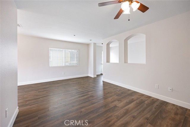Detail Gallery Image 9 of 27 For 25860 Iris Ave a,  Moreno Valley,  CA 92551 - 2 Beds | 2 Baths