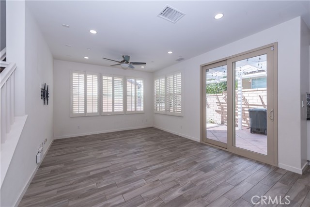 Detail Gallery Image 3 of 26 For 28 Fuchsia, Lake Forest,  CA 92630 - 4 Beds | 3 Baths