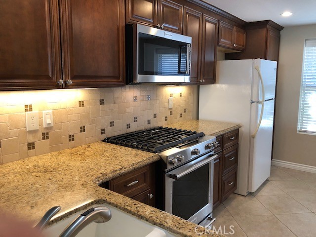 Detail Gallery Image 19 of 69 For 18 Starflower #10,  Irvine,  CA 92604 - 3 Beds | 2 Baths