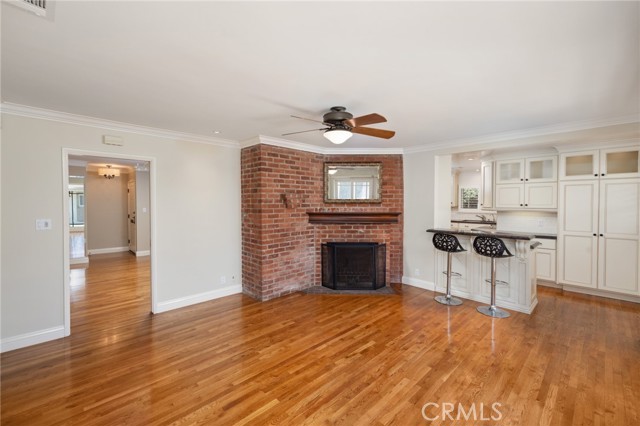 160 Mauna Loa Drive, Monrovia CA: https://media.crmls.org/medias/39c8dc94-042e-46e9-9f7e-3efa83563675.jpg