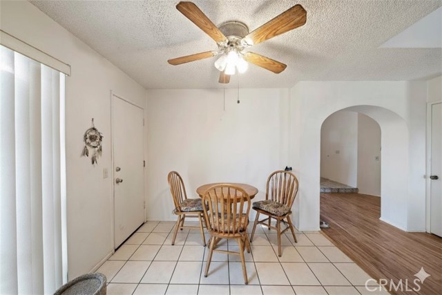 Detail Gallery Image 9 of 31 For 8372 45th St, Jurupa Valley,  CA 92509 - 4 Beds | 2 Baths