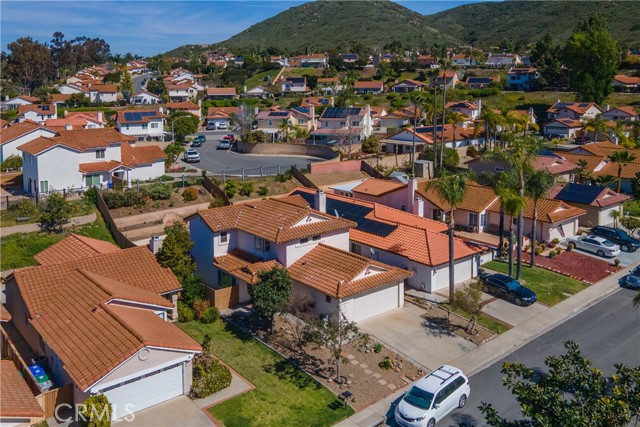 Detail Gallery Image 5 of 47 For 10954 Cool Lake, San Diego,  CA 92128 - 4 Beds | 2/1 Baths