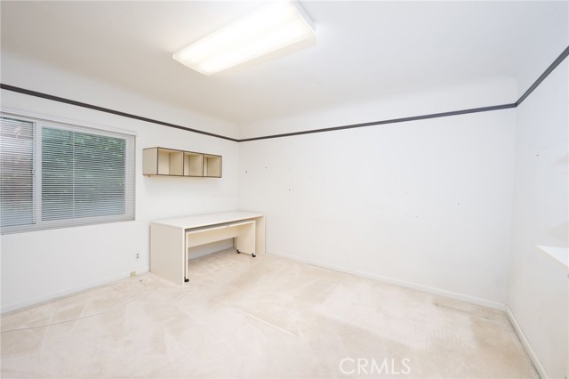 22226 Devonshire Street, Chatsworth CA: https://media.crmls.org/medias/39c963a0-c6f8-449b-989d-11d543f17db0.jpg