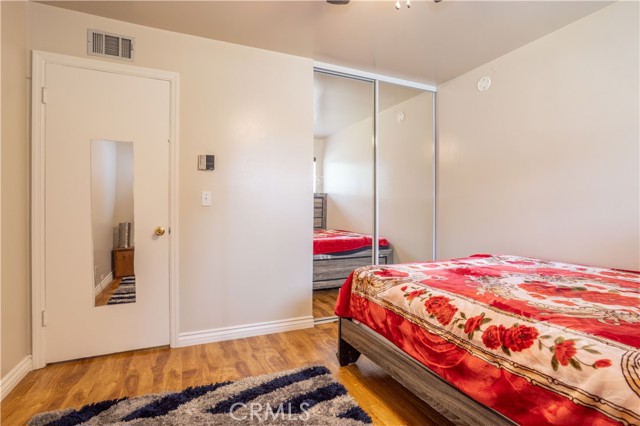 Detail Gallery Image 17 of 28 For 7301 Nita Ave, Canoga Park,  CA 91303 - 3 Beds | 2 Baths