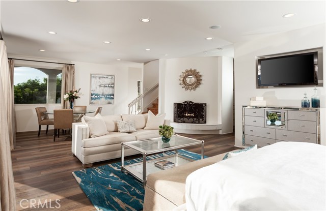 2301 Pacific Drive, Corona del Mar CA: https://media.crmls.org/medias/39c99421-f2c0-45b6-bb07-6bc7237882fd.jpg