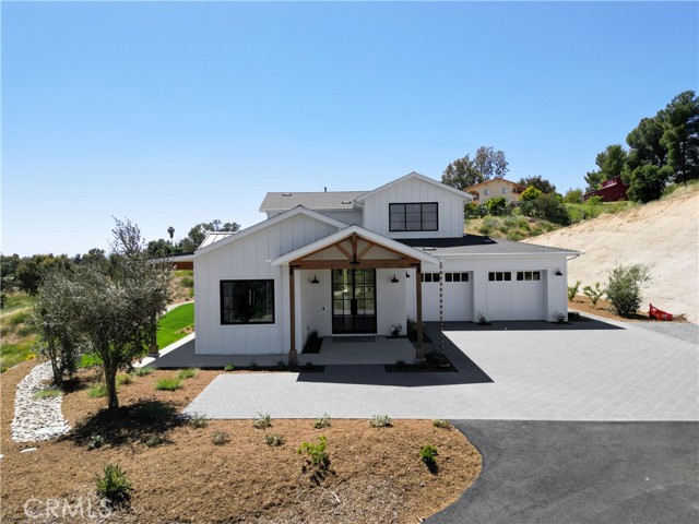 Detail Gallery Image 3 of 63 For 38721 Calle De Toros, Temecula,  CA 92592 - 5 Beds | 4 Baths