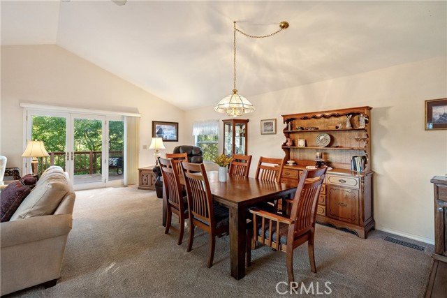 7025 San Gabriel Road, Atascadero CA: https://media.crmls.org/medias/39c9ff55-fde1-47e7-a9f2-6efa70c2bab9.jpg