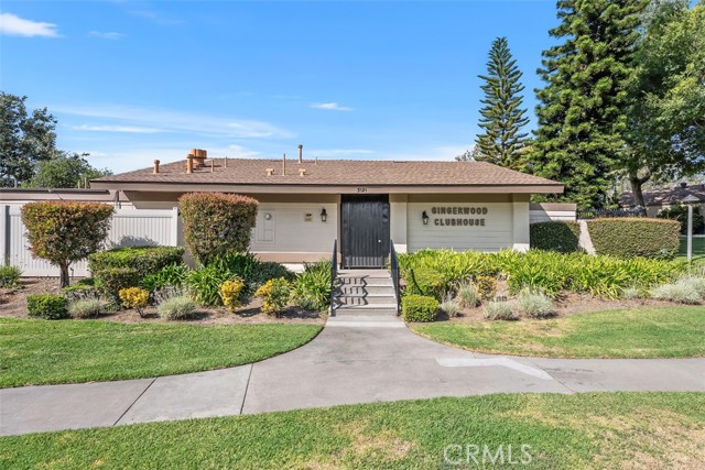3215 Stonewood Court, Fullerton CA: https://media.crmls.org/medias/39ca1a54-d652-442d-9e13-530edc4870e7.jpg