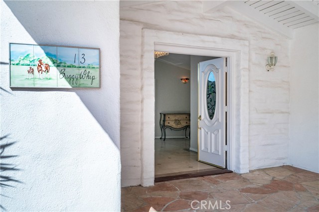 13 Buggy Whip Drive, Rolling Hills CA: https://media.crmls.org/medias/39ca7bba-a7fb-4aaa-9ef4-68da5966853e.jpg
