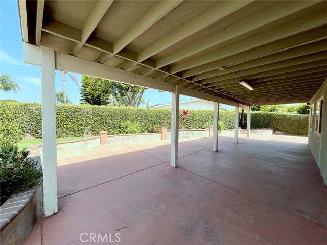 7811 Rhine Drive, Huntington Beach CA: https://media.crmls.org/medias/39ca7d83-88c3-4d4a-9de7-481c46dcf0b4.jpg