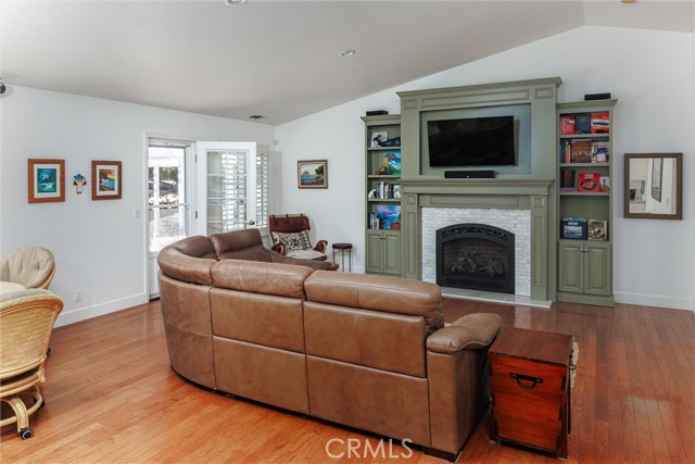 Detail Gallery Image 11 of 30 For 760 Black Oak Ln, Nipomo,  CA 93444 - 3 Beds | 2/1 Baths