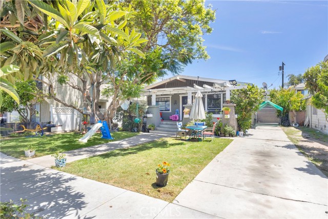 776 Stanley Avenue, Long Beach CA: https://media.crmls.org/medias/39cadbf9-6c8a-4422-8c73-d08c98cbfd13.jpg