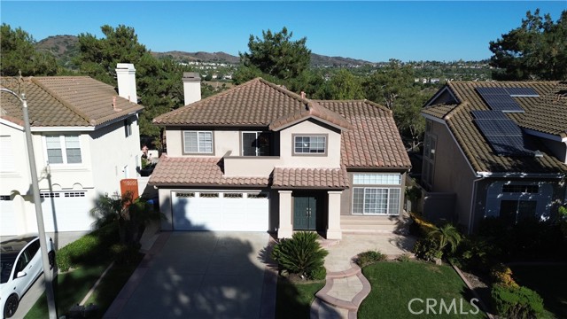 26582 Via Mondelo, Mission Viejo CA: https://media.crmls.org/medias/39cc967c-9715-4ef4-ba38-46b1901866b4.jpg