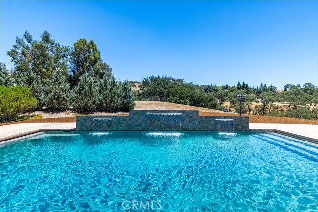 2191 Lake Ysabel Road, Templeton CA: https://media.crmls.org/medias/39cd6d66-3b8d-4f54-9163-b674a40cbb11.jpg