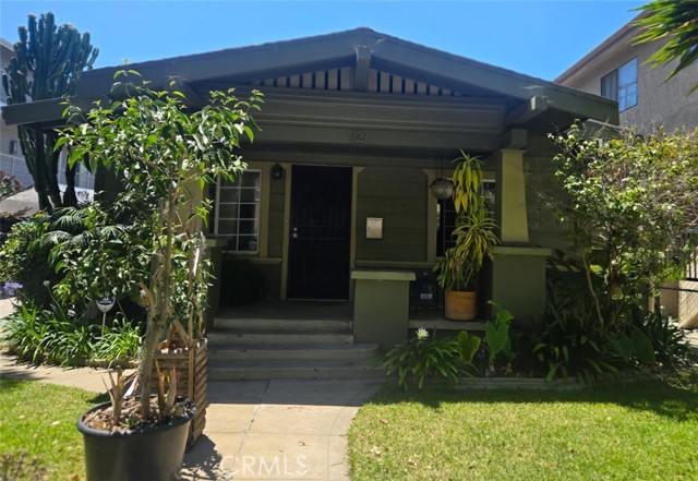 1121 Gladys Avenue, Long Beach CA: https://media.crmls.org/medias/39cd72f6-8c39-4de8-82aa-579dfc543269.jpg