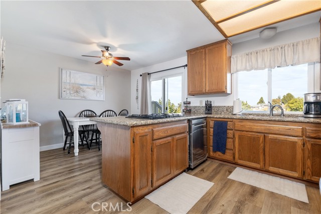 Detail Gallery Image 15 of 54 For 753 Walnut Dr, Paso Robles,  CA 93446 - 3 Beds | 2 Baths