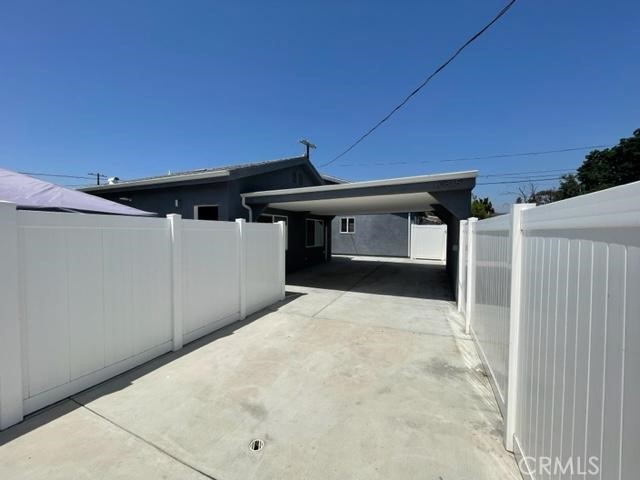 10817 Crockett Street photo 4