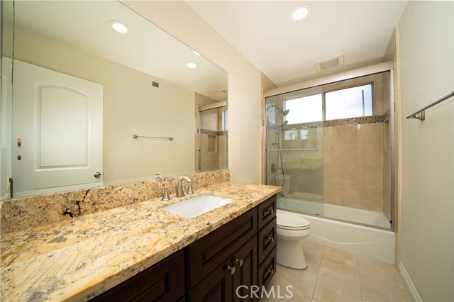 Image 15 of 23 For 2312 San Leandro
