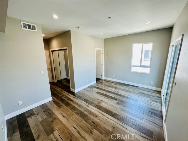 Detail Gallery Image 6 of 20 For 5741 Fulcher Ave #1/2,  North Hollywood,  CA 91601 - 4 Beds | 4 Baths