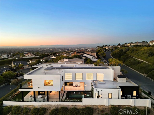 53 Montecito, Corona del Mar CA: https://media.crmls.org/medias/39cdc3ac-3159-40b9-ab72-639aa8927383.jpg