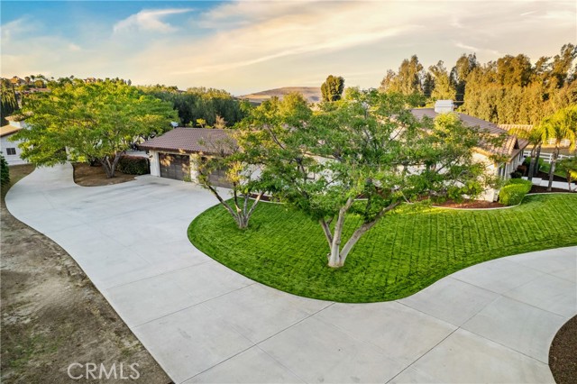 9394 Gum Tree Drive, Corona CA: https://media.crmls.org/medias/39cdc9c1-2b5b-472c-a491-6a0e5c7b38ee.jpg