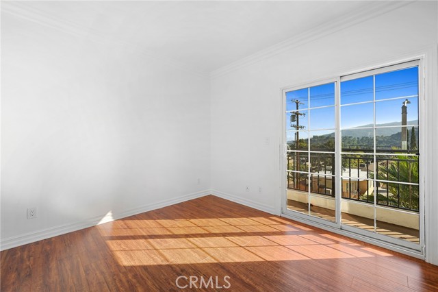 Detail Gallery Image 19 of 30 For 6831 Valmont St #1,  Tujunga,  CA 91042 - 3 Beds | 2/1 Baths