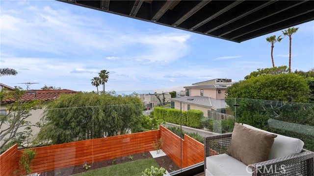 Detail Gallery Image 27 of 55 For 1095 Miramar, Laguna Beach,  CA 92651 - 3 Beds | 2 Baths