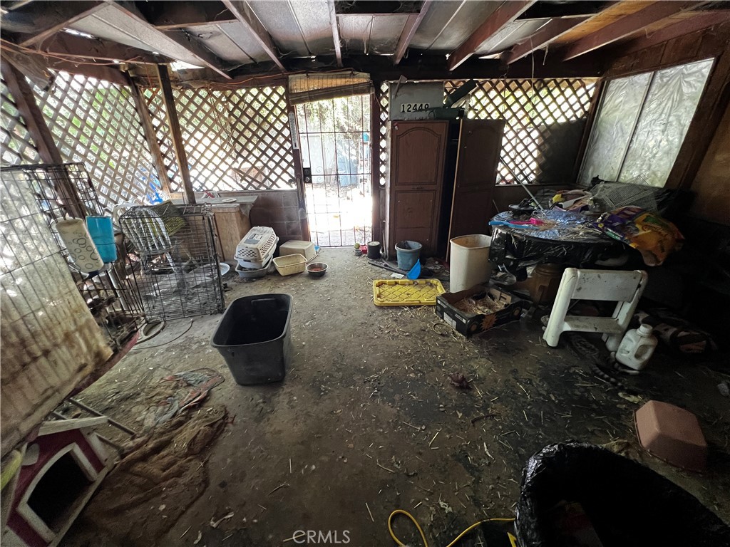 https://media.crmls.org/medias/39ce7edf-5637-407d-a698-5d228d974f18.jpg?preset=X-Large