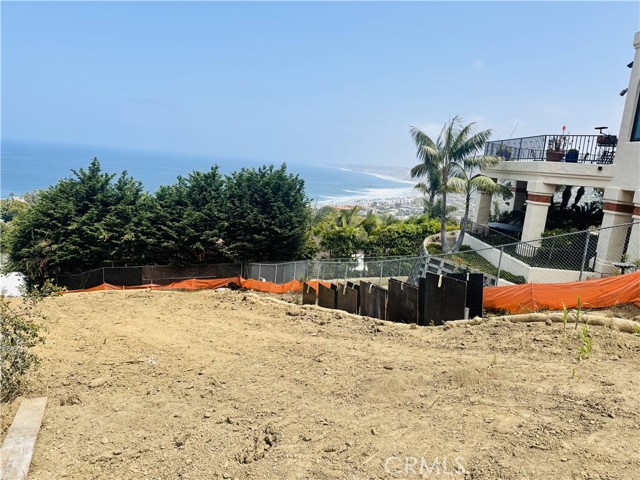 7530 Hillside Drive, La Jolla CA: https://media.crmls.org/medias/39cea5af-0527-4808-a561-5f74b6bf8529.jpg
