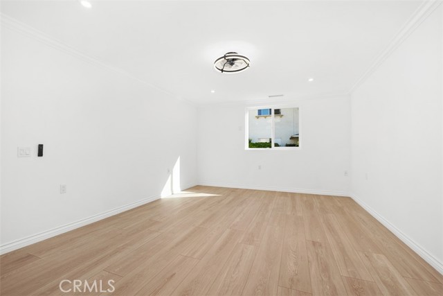 MLS #OC25171234 image #24