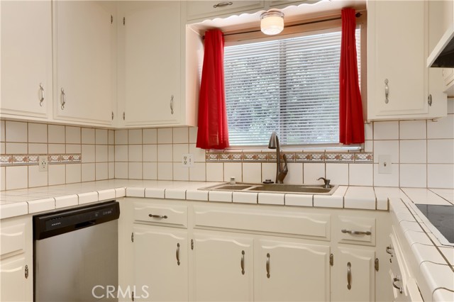 Detail Gallery Image 9 of 54 For 42275 Buckeye Rd, Oakhurst,  CA 93644 - 4 Beds | 2/1 Baths