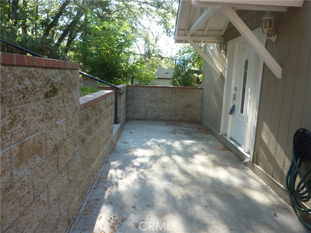 Detail Gallery Image 6 of 38 For 23739 Hillside Drive, Crestline,  CA 92325 - 4 Beds | 2/1 Baths