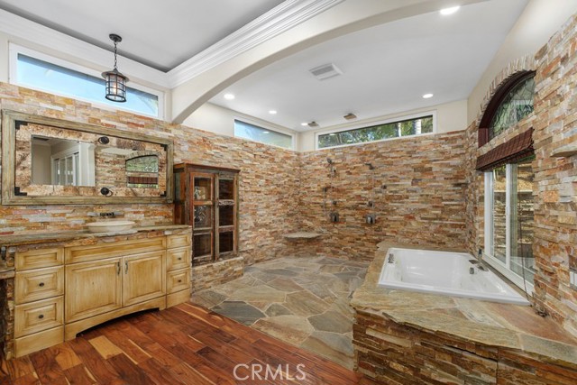 MLS #SW25258173 image #33