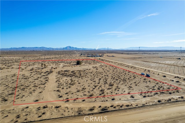 5331 Desoto Avenue, Adelanto CA: https://media.crmls.org/medias/39cf3491-f7ff-45ea-92a6-67179e124b42.jpg