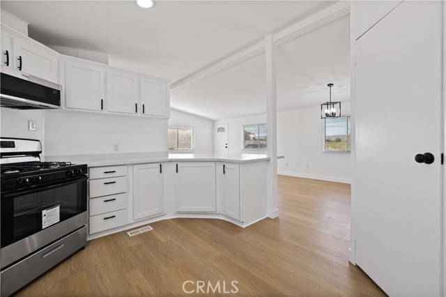 Detail Gallery Image 11 of 32 For 49854 254th St, Lancaster,  CA 93536 - 3 Beds | 2 Baths