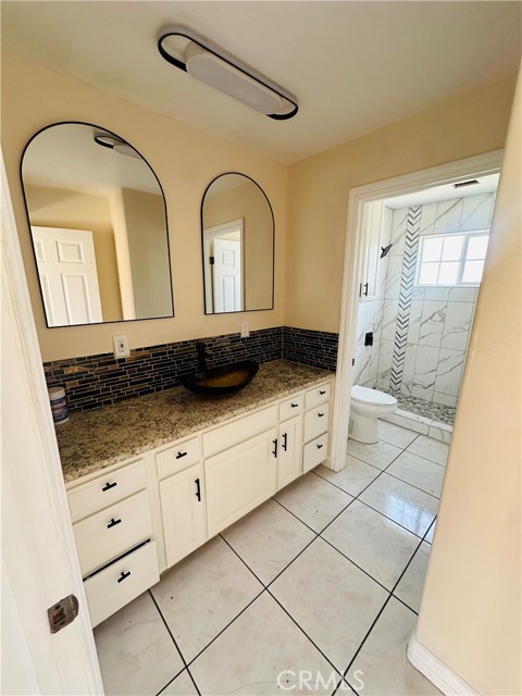 12219 S Main Street, Los Angeles CA: https://media.crmls.org/medias/39d00b39-1332-42b7-b6aa-97992503f9ea.jpg