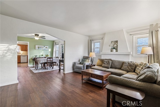 Image 9 of 42 For 3845 Hollypark