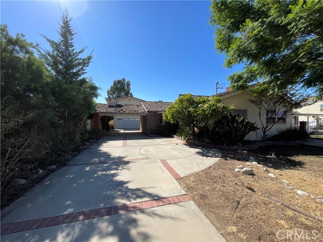 4488 Hillside Avenue, Norco CA: https://media.crmls.org/medias/39d1583d-896f-465d-a550-0effe9d76b62.jpg