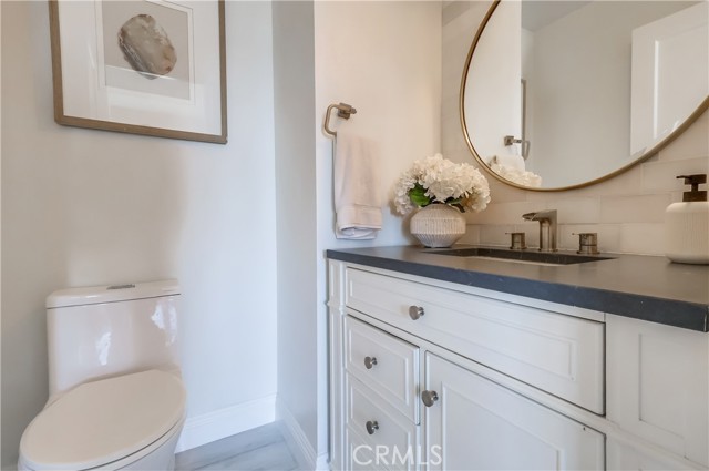 4021 S Pacific Avenue, San Pedro CA: https://media.crmls.org/medias/39d1a377-9ec9-4e45-a1e9-031b0ef6ed1b.jpg