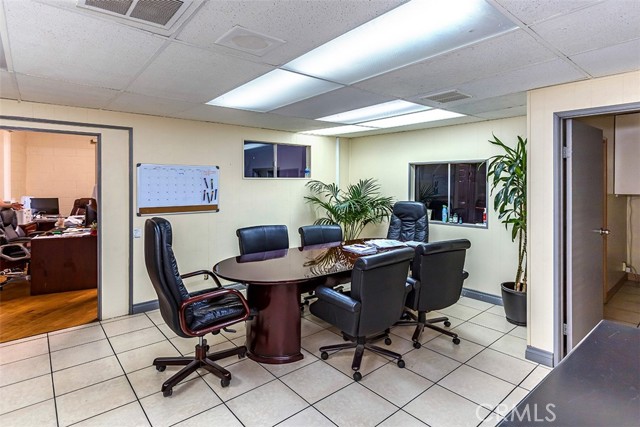 Image 10 of 75 For 8221 Santa Fe Springs Road